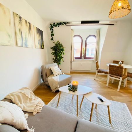 Home Cinema - Balcony - Wi-Fi & Streams Magdeburg Dış mekan fotoğraf
